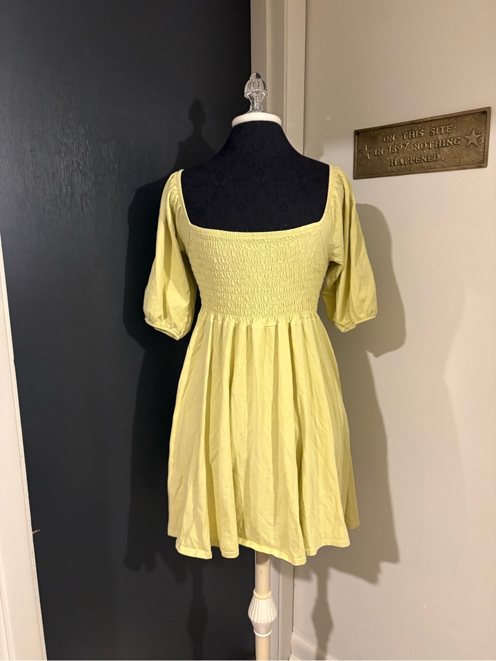 J. Crew Lemon Chartreuse Smocked Shirred Bodice Puff Sleeve 100% Cotton Dress 💜